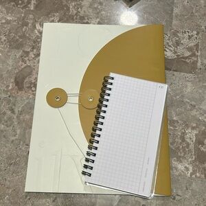 Cloth & Paper Accessories